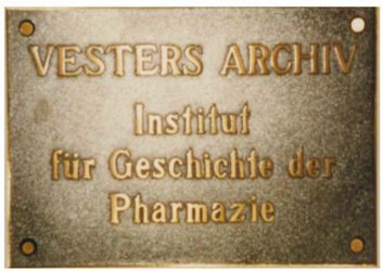 Vester%27s%20Archive%20for%20the%20History%20of%20Pharmacies%2C%20Dusseldorf%20%281%29.jpg